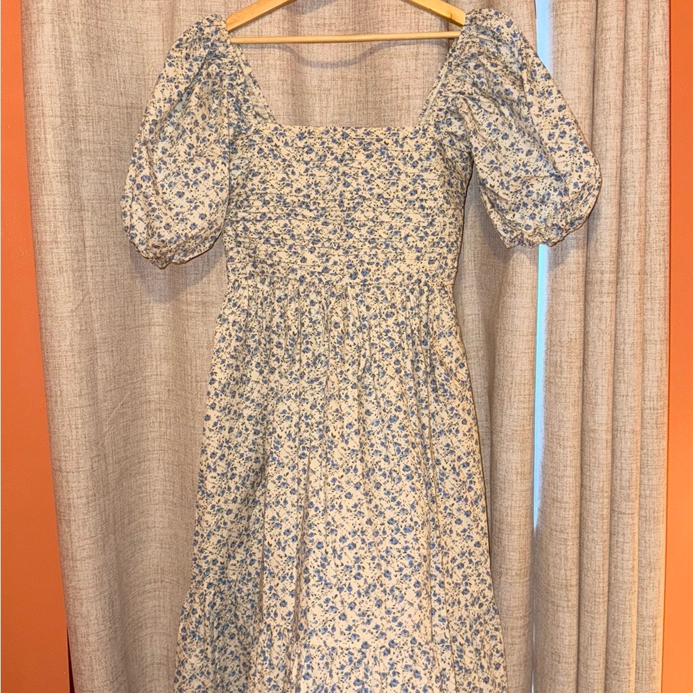 A&F Emerson Puff Sleeve Midi Dress in Ditsy Blue Floral